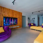 Baanvillas Vilă *